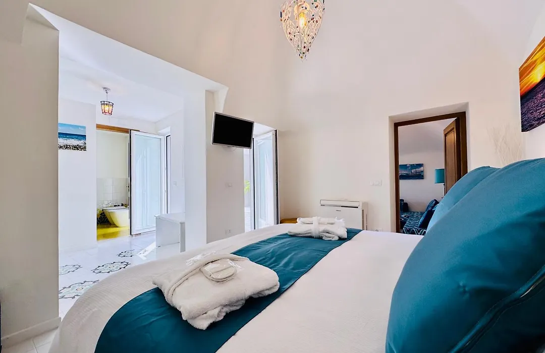 Yourhome - White House Gio-1